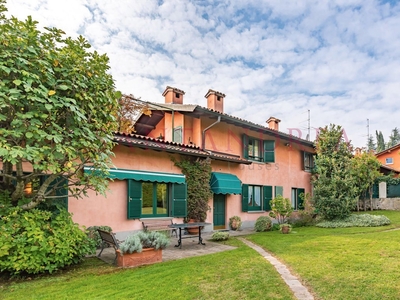 Villa in Via Della Rovere, 34, Bergamo (BG)