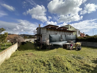 villa indipendente in vendita a Borgia