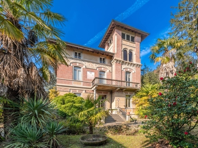 Villa storica in vendita a Besana in Brianza