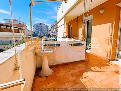 Appartamento con terrazzo a Albenga