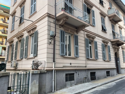 Appartamento in vendita in via generale a. lamarmora 221, San Remo
