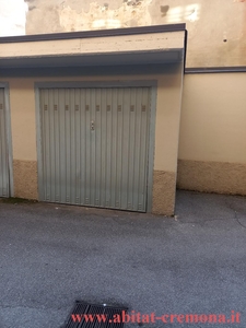 Box / Garage in vendita a Cremona