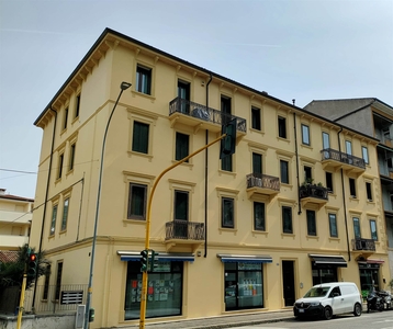 Appartamento in vendita a Verona Pindemonte