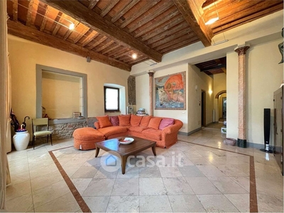 Appartamento in Vendita in Piazza San Bartolomeo a Monsummano Terme