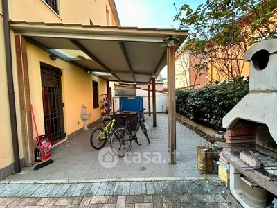 Appartamento in Vendita in Via Asiago a Modena