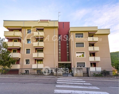 Appartamento in Vendita in Via Giovanni Battilochi 33 a Calestano