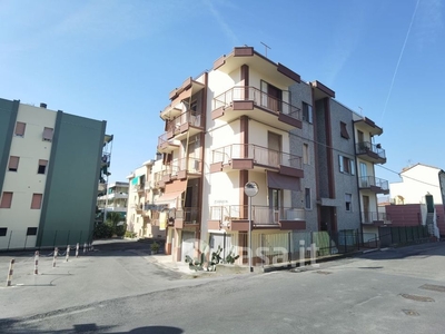 Appartamento in Vendita in Via Soccorso 106 a Pietra Ligure
