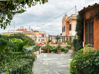 Appartamento storico in vendita 1 Stanza da letto a Roma