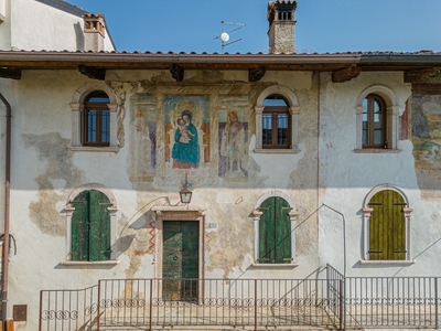 Appartamento storico in vendita 2 Stanze da letto a Sant'ambrogio Di Valpolicella
