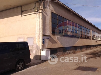 Capannone in Vendita in Via Giuseppe Garibaldi 57 a Cossato