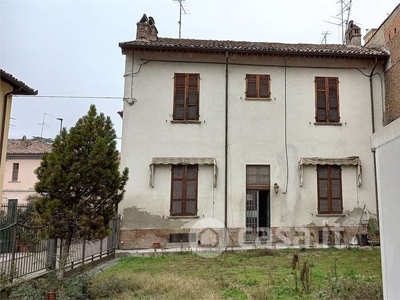 Casa Bi/Trifamiliare in Vendita in a Casteggio