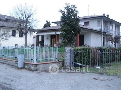 Casa Bi/Trifamiliare in Vendita in Via Don Giovanni Minzoni 15 a Vigolzone