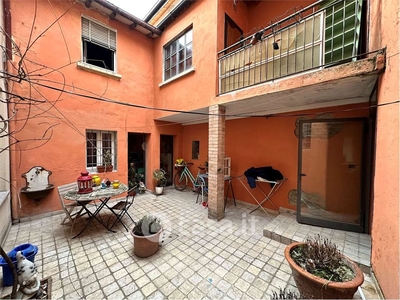 Casa Bi/Trifamiliare in Vendita in Via Emilia a Imola