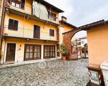 Casa Bi/Trifamiliare in Vendita in Via Giovanni de Maria 4 a Chieri