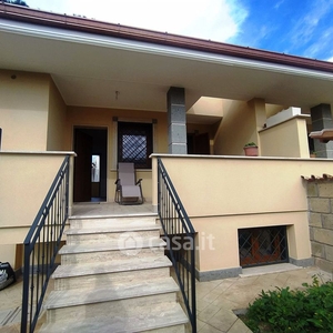 Casa Bi/Trifamiliare in Vendita in Via Reggio Calabria 6 a Ardea