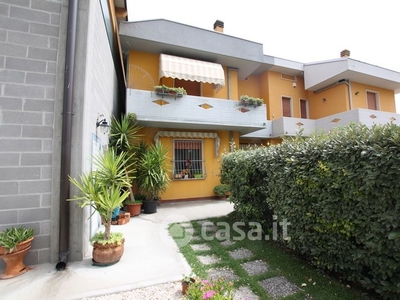Casa Bi/Trifamiliare in Vendita in Via San Giovanni 32 a San Giovanni del Dosso