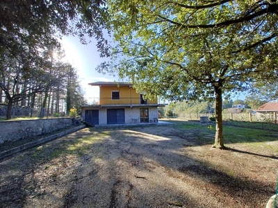 Casa indipendente in vendita 5 Stanze da letto a San Venanzo