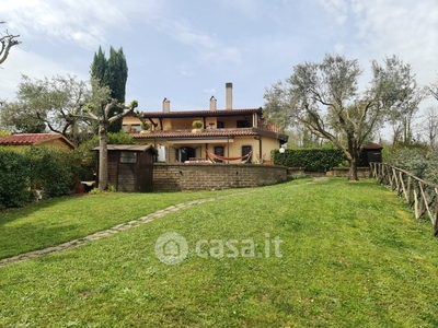 Casa indipendente in Vendita in Via Capranica a Ronciglione