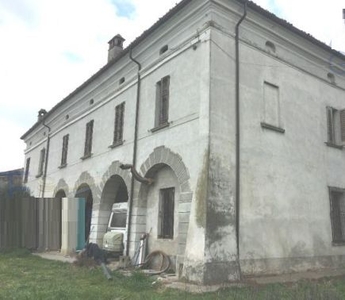 Casa indipendente in Vendita in Via Circonvallazione a Verolanuova