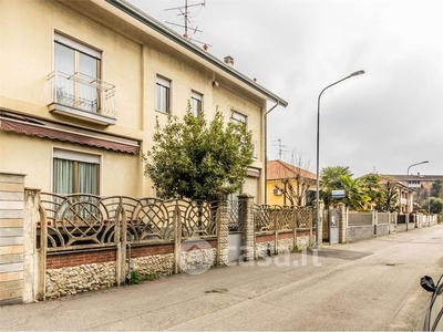 Casa indipendente in Vendita in Via Gran Sasso a Rho