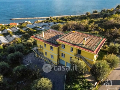 Casa indipendente in Vendita in Via terre bianche 78 a San Lorenzo al Mare