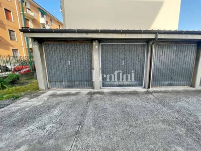 Garage in vendita a Casale Monferrato via Filippo Villavecchia, 7
