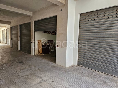 Garage in vendita a Enna via Vincenzo Ruggeri, 2
