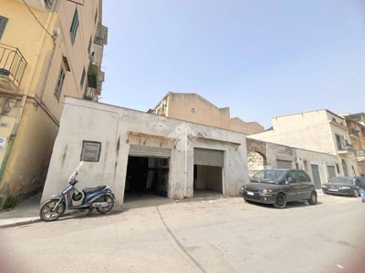 Garage in vendita a Palermo via Crociferi, 96
