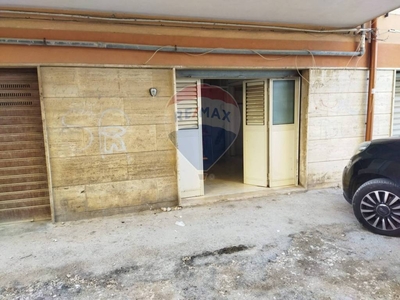 Garage in vendita a Siracusa via Alessandro Specchi, 127