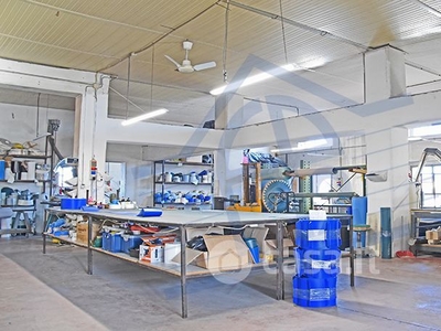 Laboratorio in Vendita in mazzini 33 a Sesto San Giovanni