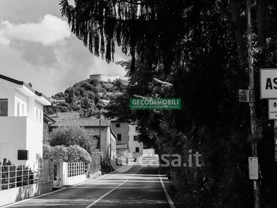 Negozio/Locale commerciale in Vendita in Via Browning a Asolo