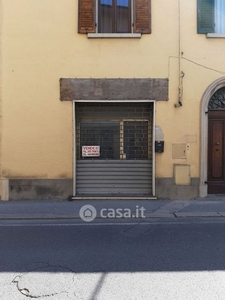 Negozio/Locale commerciale in Vendita in Via Padre Donzelli 281 a Monsummano Terme