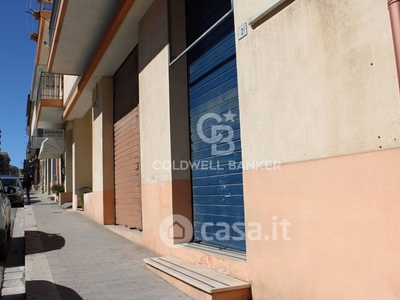 Negozio/Locale commerciale in Vendita in Via Paestum 2 /F a Ragusa