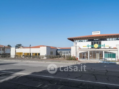 Negozio/Locale commerciale in Vendita in Via per Casteggio 37 a Montebello della Battaglia