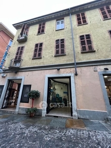 Negozio/Locale commerciale in Vendita in Via San Martino 18 a Moncalieri