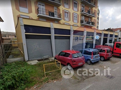 Negozio/Locale commerciale in Vendita in Via San Pietro 5 a Bollate