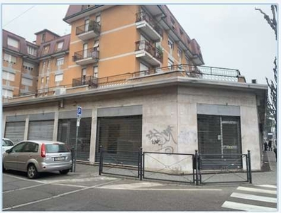 Negozio/Locale commerciale in Vendita in Via Trento 2 a Limbiate