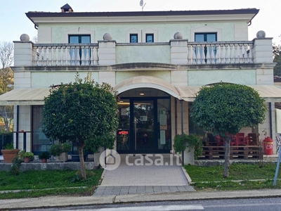 Palazzo in Vendita in loc. Acquasanta a Collazzone