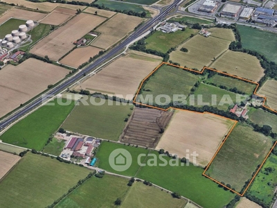 Rustico/Casale in Vendita in Cascina Paolina a Melzo