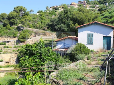 Rustico/Casale in Vendita in Via Cornice dei Due Golfi a Bordighera