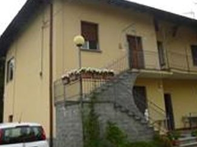 Stabile / Palazzo in Vendita in Via Giovanni Baserga 11 a Como