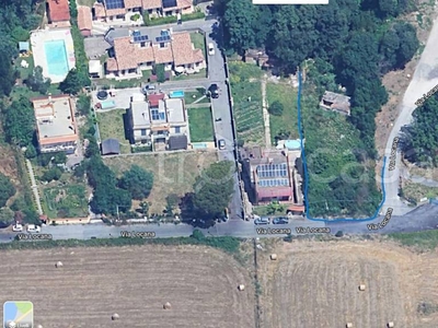 Terreno Residenziale in vendita a Roma via Locana