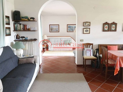 Villa in Vendita a Bisceglie Salsello - Anfiteatro - Via Bovio