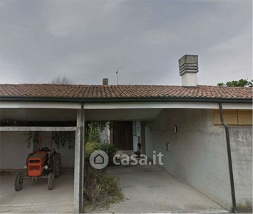 Villa in Vendita in Via Gabriele D'Annunzio a Rivignano Teor