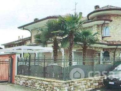 Villa in Vendita in Via N. Sauro 6 a Bottanuco
