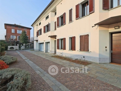 Villa in Vendita in Via Roma 110 a Sant'Ilario d'Enza
