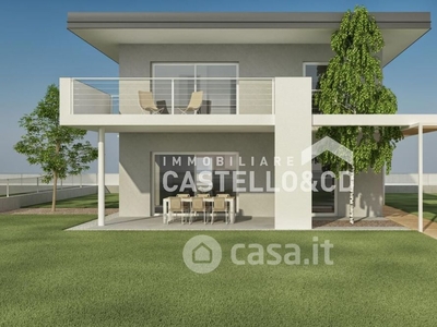 Villa in Vendita in Via Sandro Pertini 33 a Moniga del Garda