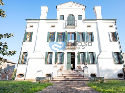 Villa in Vendita in Via Vittorio Veneto a Ceregnano