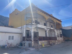 Appartamento a Terrasini in fase di totale ristrutturazione.