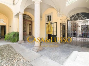 Appartamento di lusso di 87 m² in affitto Via dei Piatti, Milano, Lombardia